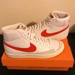 SOLD! Nike Blazer Mid ‘77 Vintage Habanero Red 9